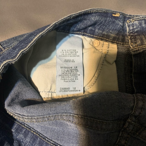 Levi Signature denim shorts - Picture 3 of 3